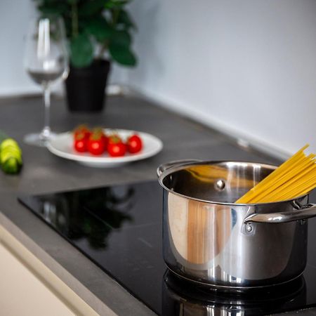 The Best Rent - Bright One-Bedroom Apartment In Corso Vittorio Emanuele II Mediolan Zewnętrze zdjęcie